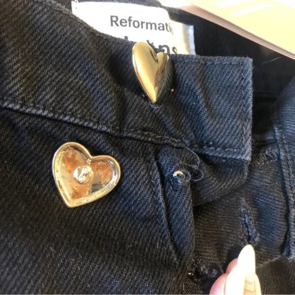 NWT Reformation Cynthia Black Straight Leg Jeans Heart Shaped Gold Buttons 26 - Picture 4 of 5
